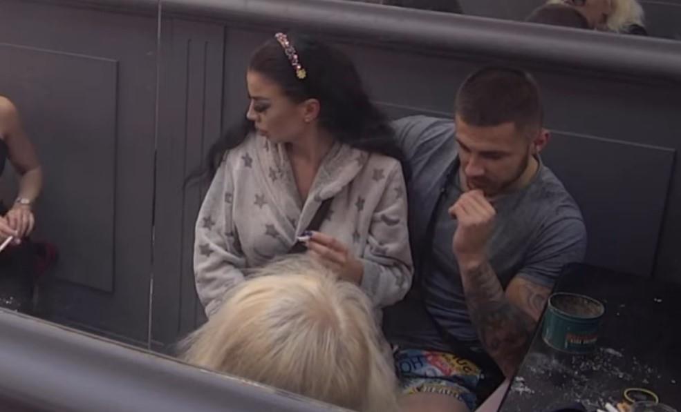 SANJA TVRDI DA JU JE MARKO TUKAO, SAD SE OGLASIO NJEGOV BRAT: Svi znaju čime se bavila! Mihajlo ocrnio bivšu snajku