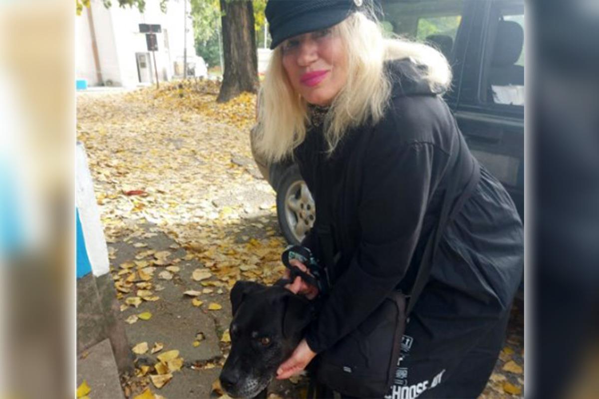 Nada Topčagić kupuje odeću kod kineza i kupi stvari sa ulice i ispred kontejnera