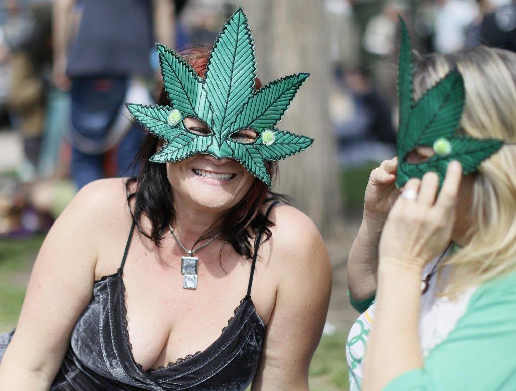 protest-u-denveru-u-vezi-sa-legalizacijom-marihuane.jpg
