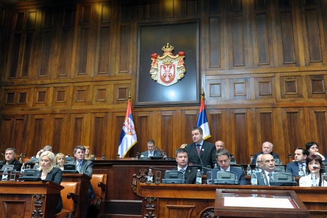 skupstina-srbije-o-briselskom-sporazumu.jpg