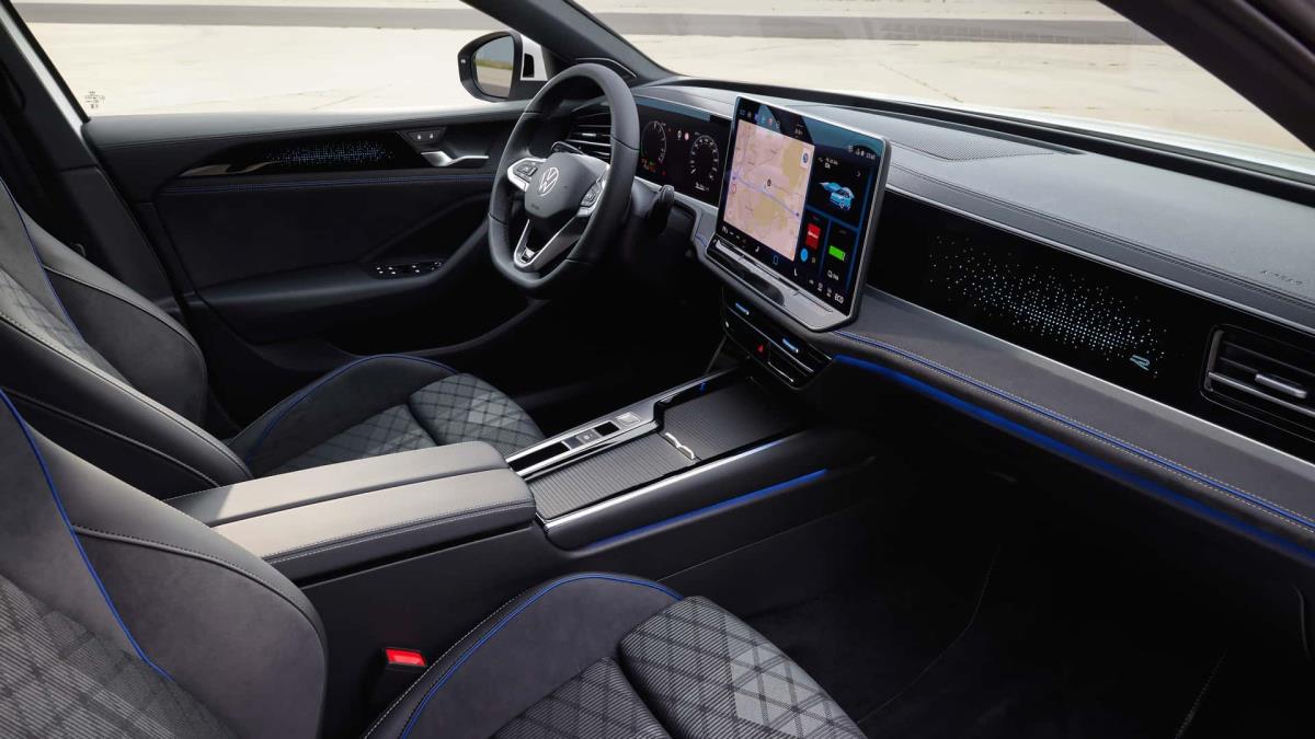 vwpassatvariant2024-13.jpg