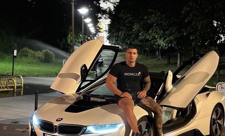 "IMALA SI ODNOSE SA KELJOM, POSTOJI I SNIMAK" Isplivao sav prljav veš iz starletinog života, ona menjala boje od stida: ĆALETOV SIN OTKRIO ISTINU