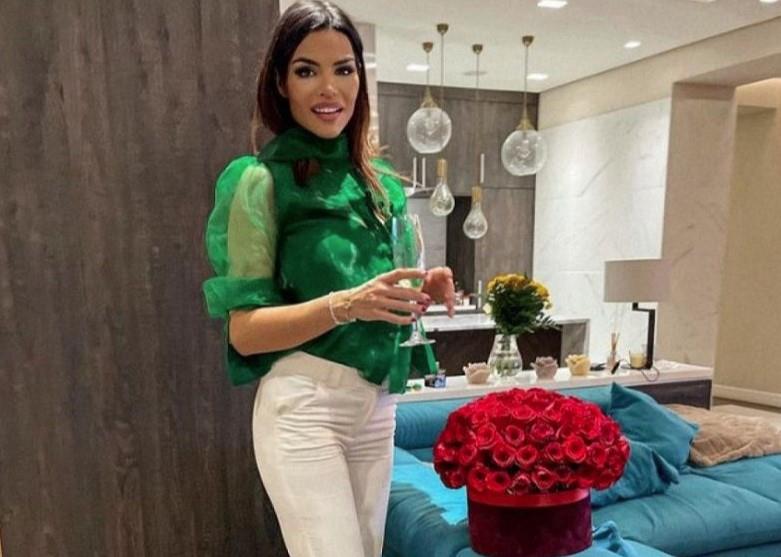 ZAVIRITE U LUKS STAN SRPSKE MANEKENKE OD 400.000 €: Ogromna terasa, biblioteka, mermer, a ove sitnice su ulepšale porodični dom