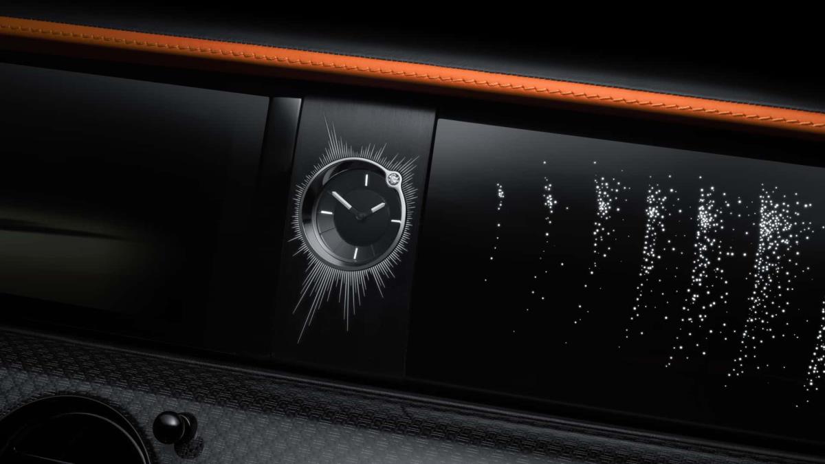 rollsroyceghostblackbadgeekleipsisprivatecollection-10.jpg