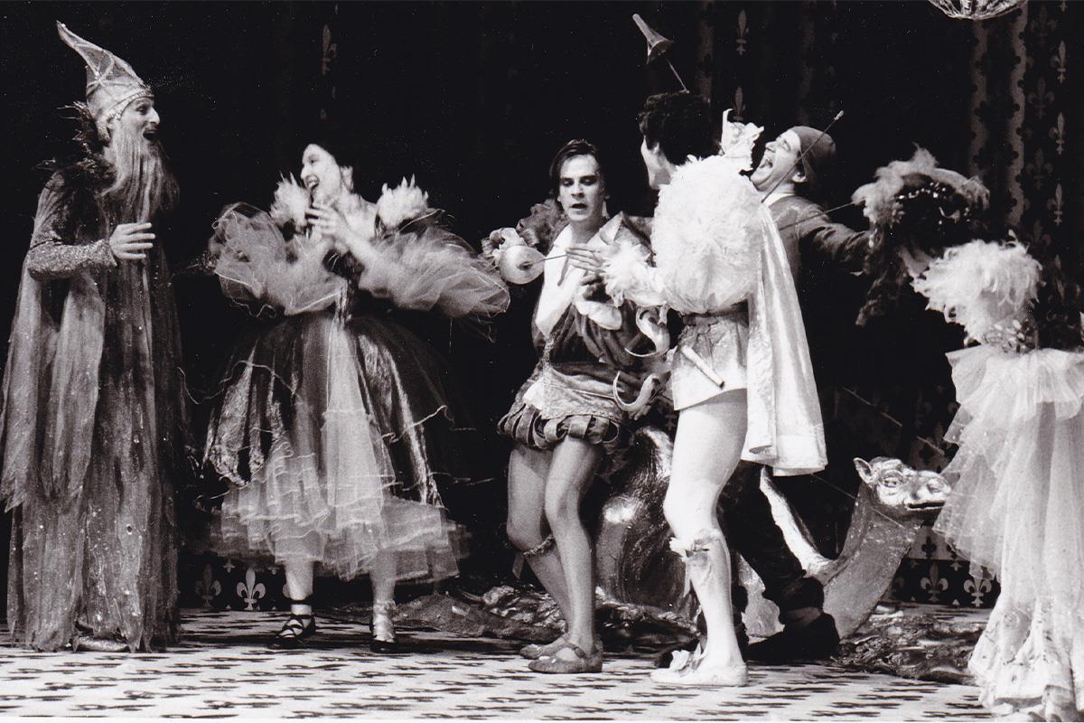 Žarko Laušević u predstavi Jugoslovenskog dramskog pozorišta