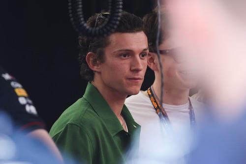 Tom Holand u zelenoj majici