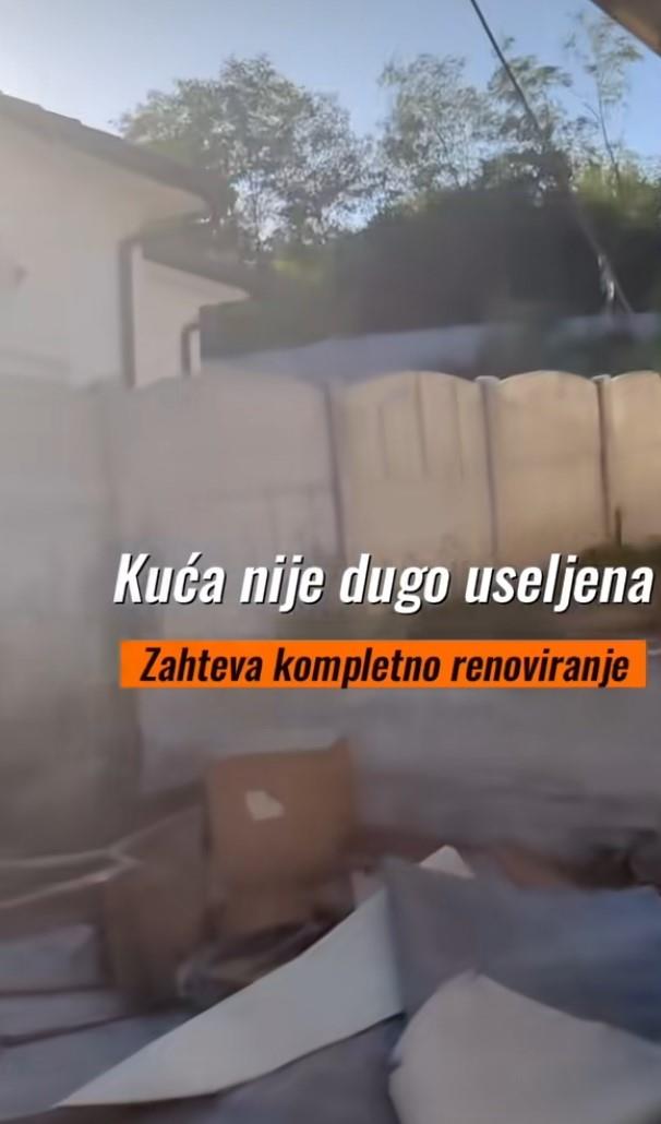 kuca-sa-placem.jpg