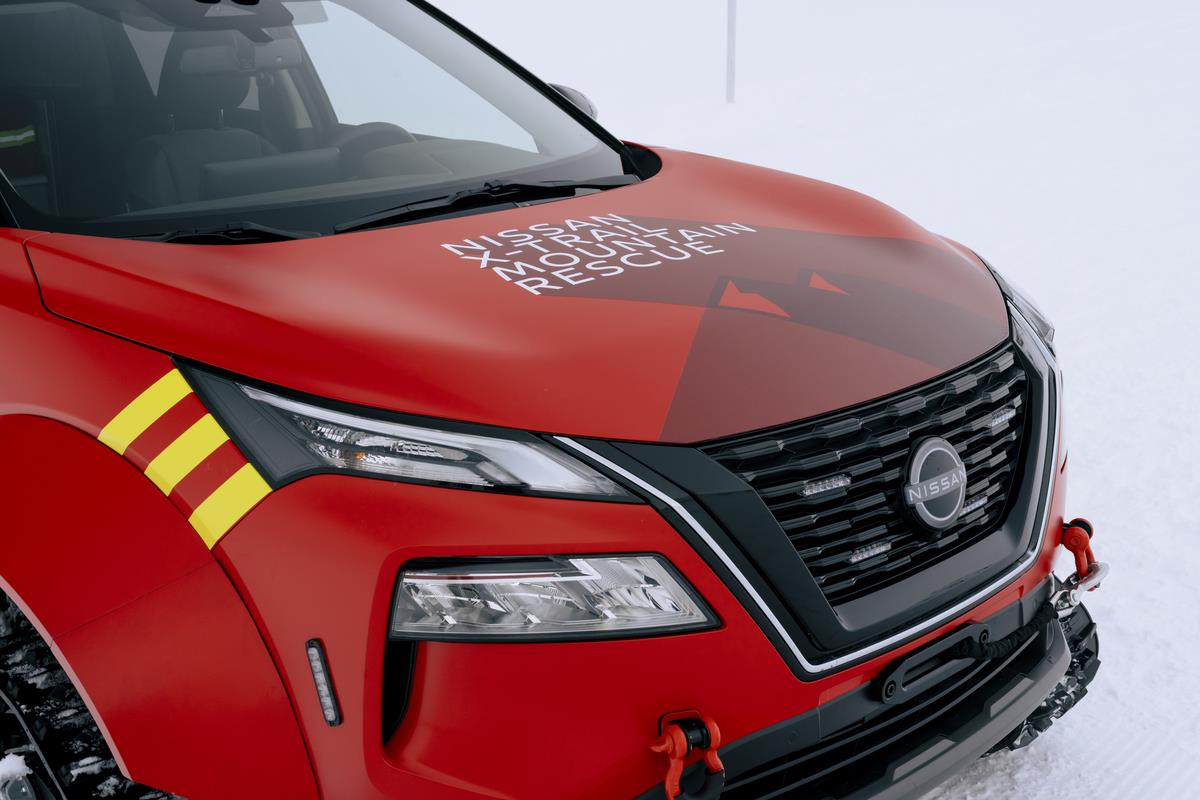 nissan-xtrail-mountain-rescue--exterior-26.jpg
