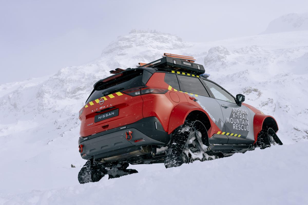 nissan-xtrail-mountain-rescue--exterior-10.jpg