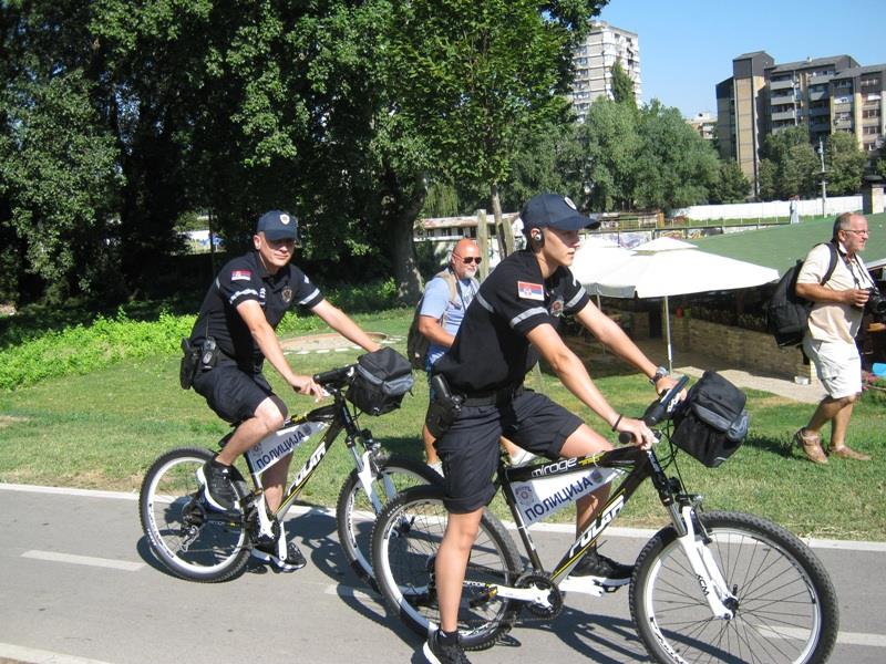 novi-sad-policajci-bicikli-policajci-na-biciklima.jpg