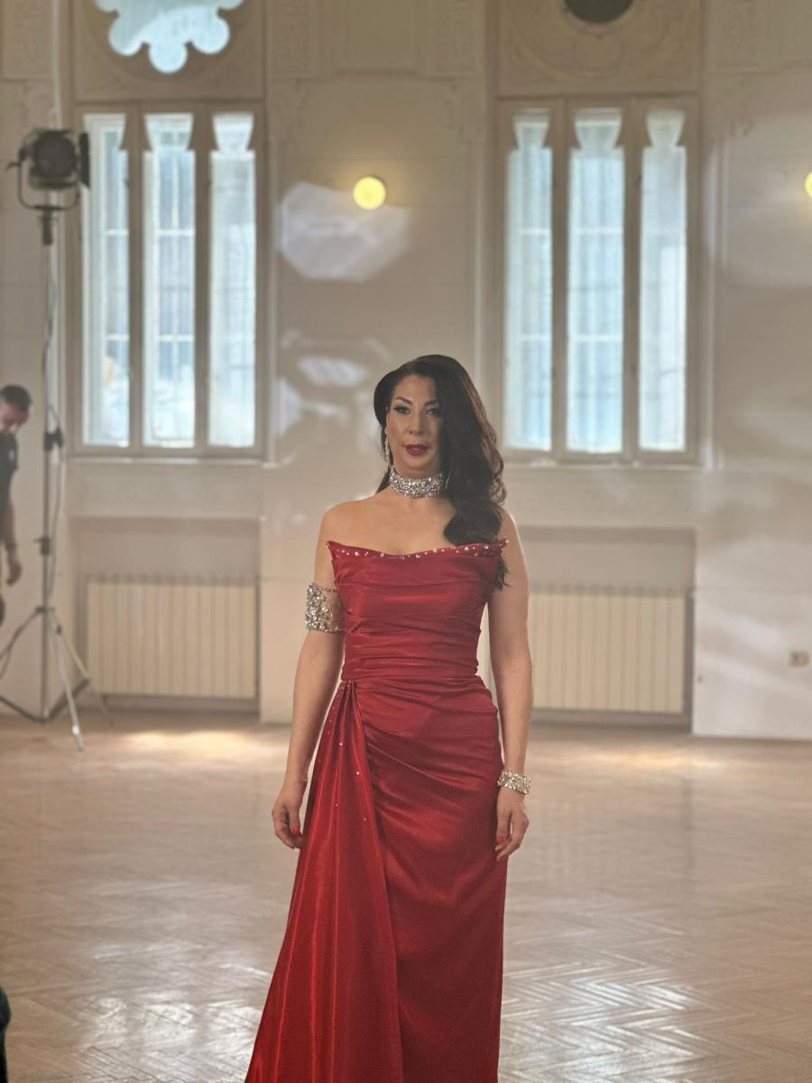 "KRADU JOJ REPERTOAR, TE PEVAČICE SU DO JUČE BILE..." Toma Panić udario na estradu, ubeđen da svi kopiraju Nadeždu Biljić: Brutalnu poruku im poslao!