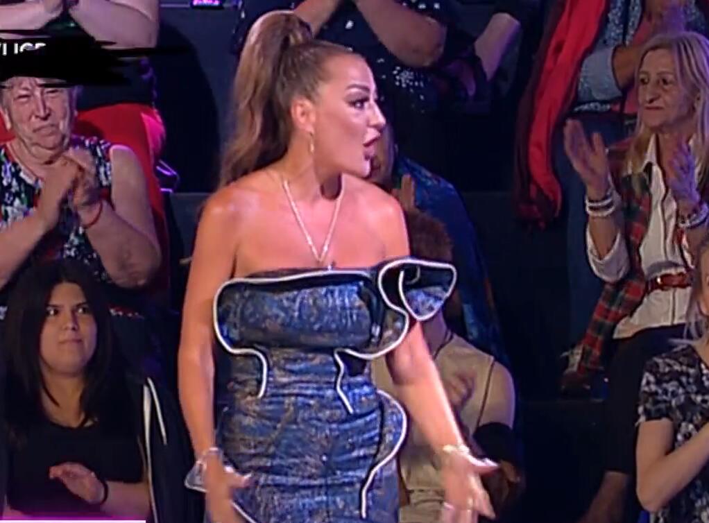 DOK SU BIZNISMENI VODILI LJUBAV NA STOLU ONA JE PEVALA!  Sandra Rešić svojom pričom šokirala javnost: Oni će platiti...