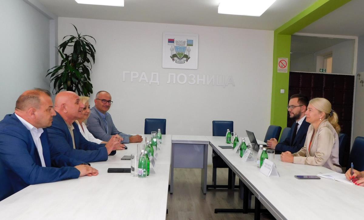 loznica--u-gradskoj-upravi.jpg