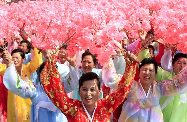 severna-koreja-parada.jpg