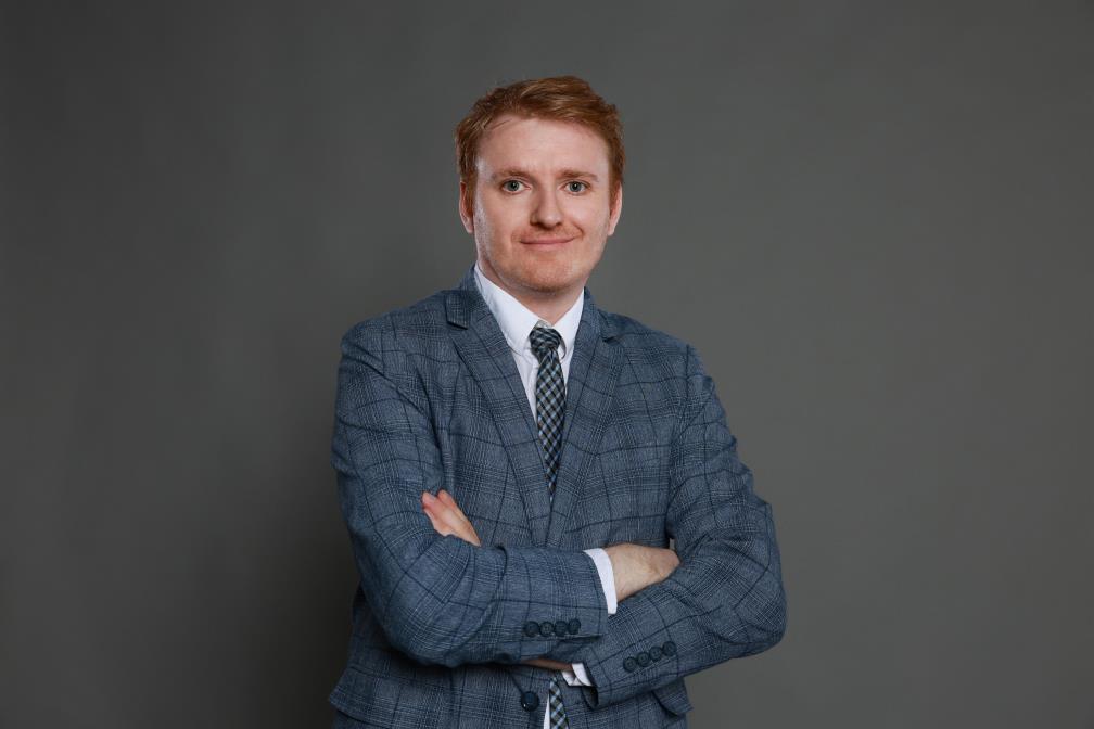 Rajko Petrović je doktor političkih nauka i naučni saradnik Instituta za evropske studije u Beogradu. Diplomirao je na Fakultetu političkih nauka u Beogradu sa prosečnom ocenom 10,00 kao najbolji student u generaciji, a na istom fakultetu je i doktorirao kao tada najmlađi doktor nauka u istoriji tog fakulteta. Bavi se analizama političkih prilika u regionu Zapadnog Balkana, iberoameričkim studijama, geopolitičkim analizama i međunarodnim odnosima. Do sada je objavio nekoliko naučnih monografija i nekoliko desetina naučnih radova. Govori engleski, ruski, španski, portugalski, italijanski i katalonski jezik. Dobitnik je više nagrada i priznanja za uspehe tokom studija i naučnog rada.