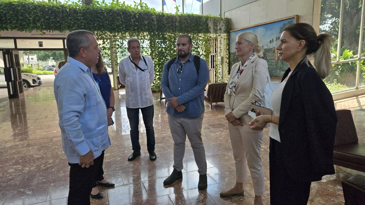 Jelena Begović obilazi BioКubaFarma 10.jpeg