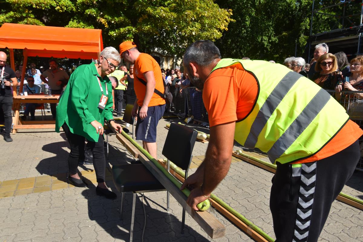 Merenje najdužih foto s.u. (2).JPG