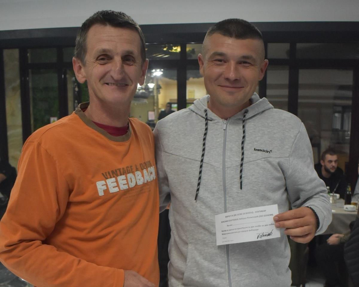 Užice - Fićijada  - levo Nenad Filipović - najstarija fića(5).jpg