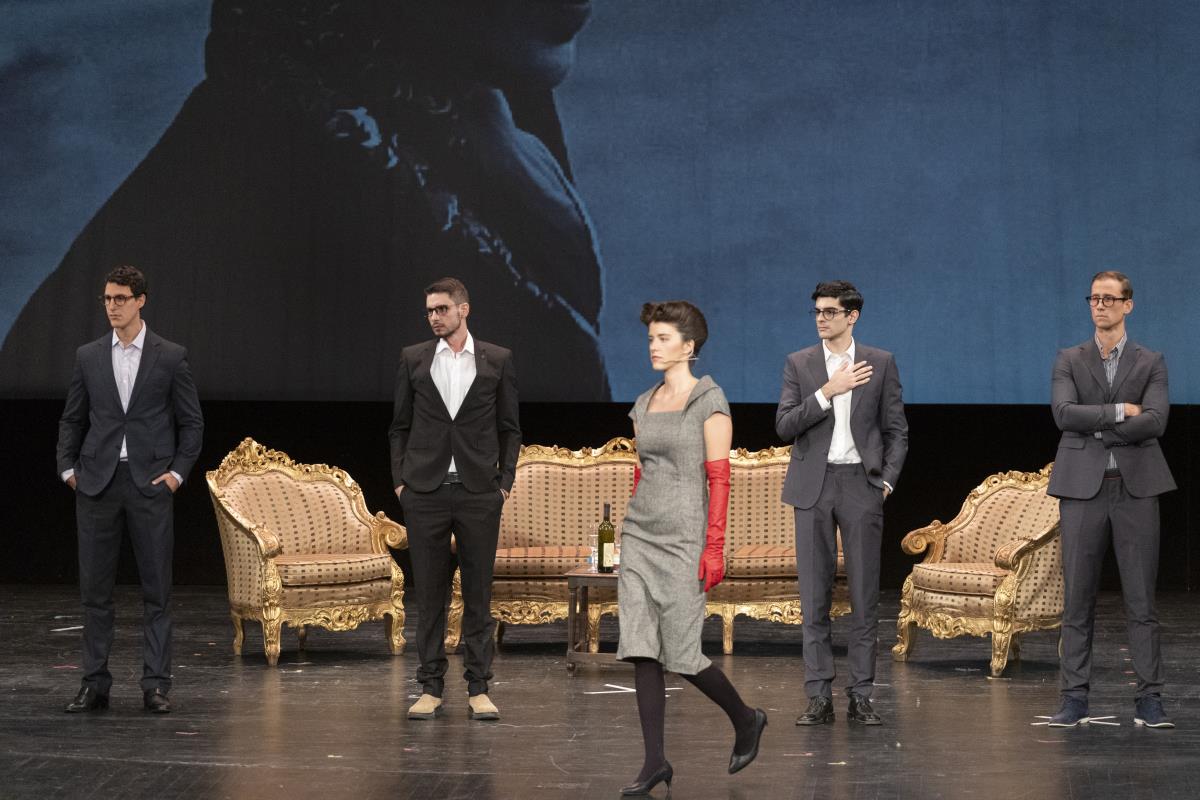 Nataša Miovčić kao Simon de Boveuir u modelu Verice Rakočević.JPG