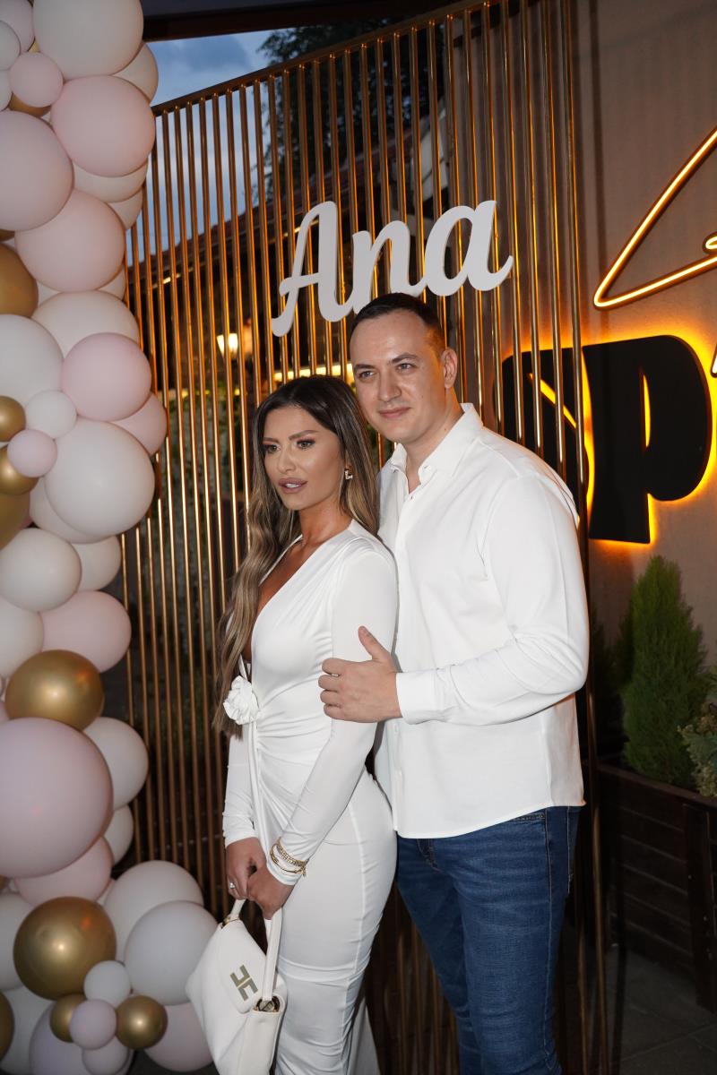 "OD ŽENA ZAVISI KAKO ĆE RAZVOD DA IZGLEDA" Ana Radulović prvi put nakon razvoda o Mirčetu i porodičnim odnosima: Kad vidim da je srećan, puno mi je srce