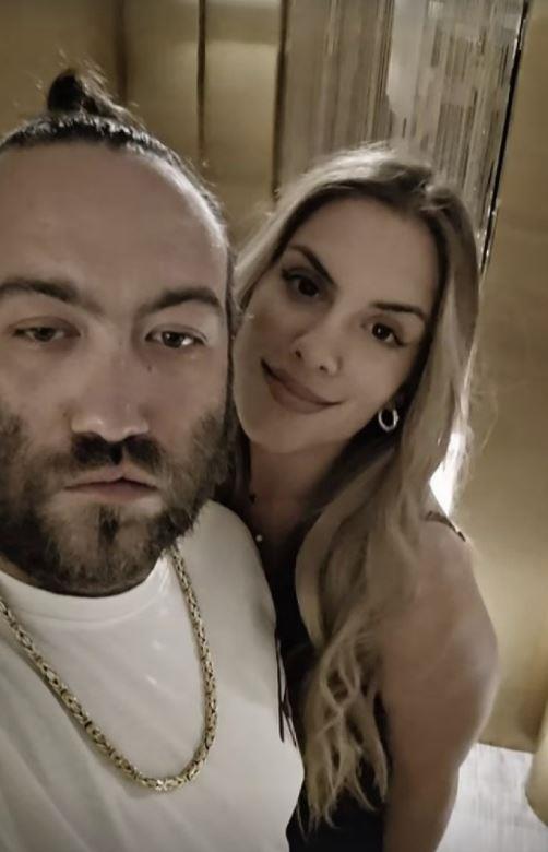 Zavirite na romantično putovanje Marije i Raste