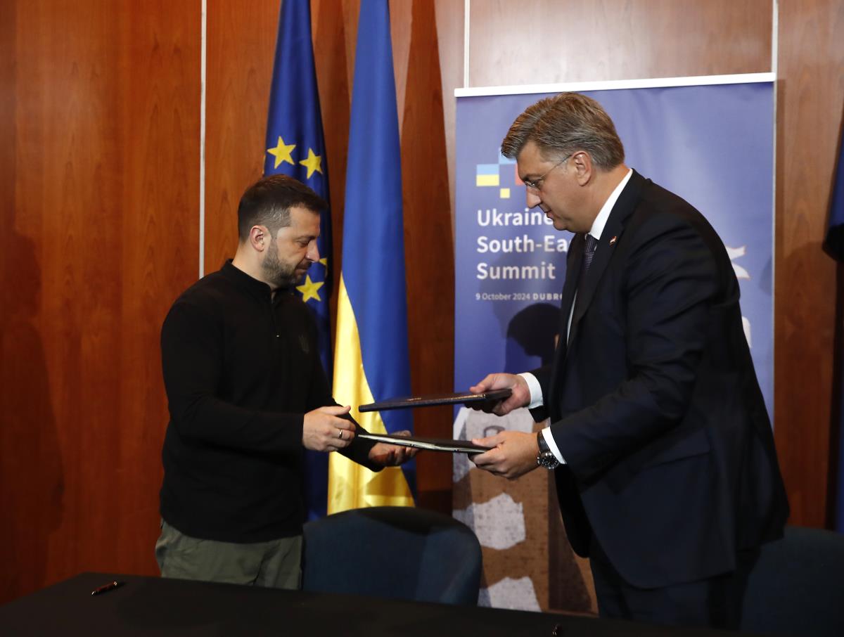 101 EPA Antonio Bat.jpg