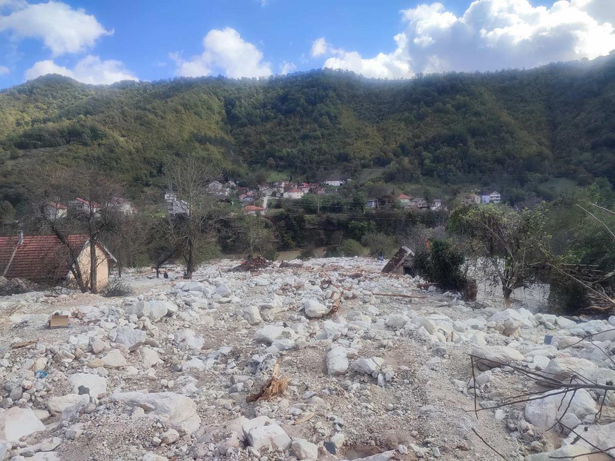 Foto privatna arhiva Užički spasioci  (8).jpg