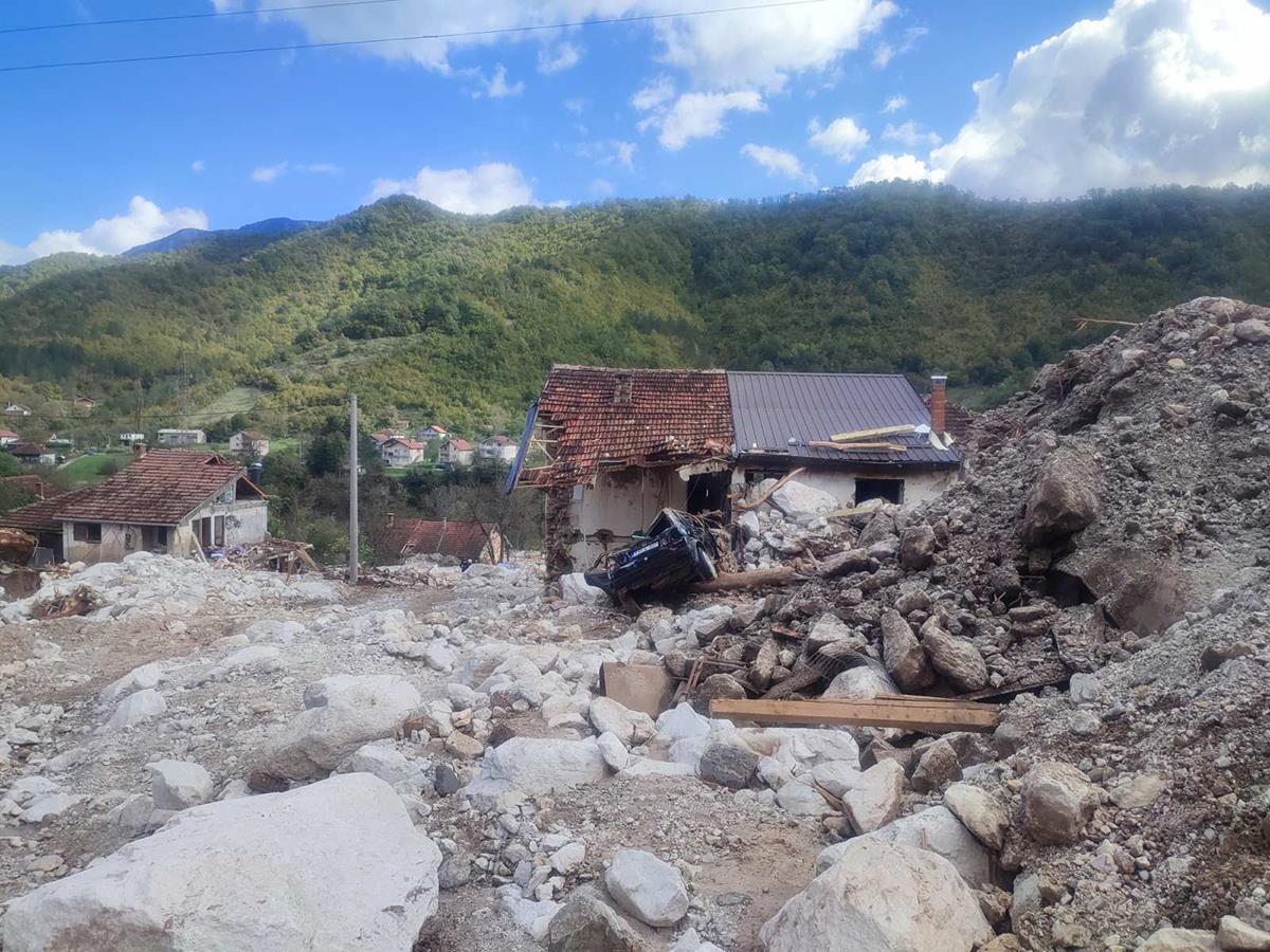 Foto privatna arhiva Užički spasioci  (9).jpg