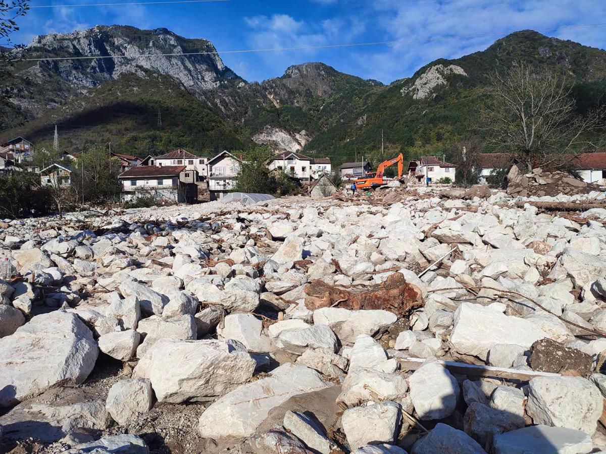 Foto privatna arhiva Užički spasioci  (7).jpg