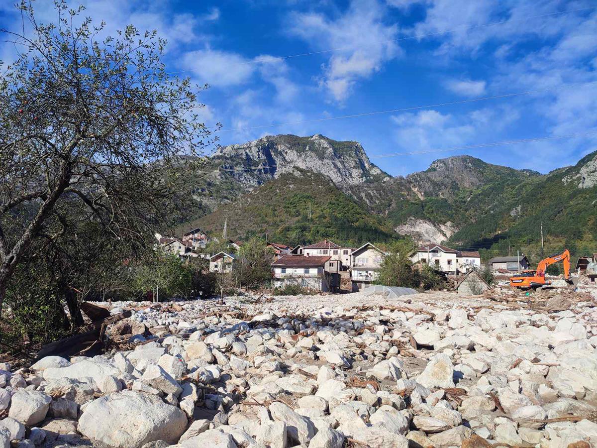 Foto privatna arhiva Užički spasioci  (4).jpg