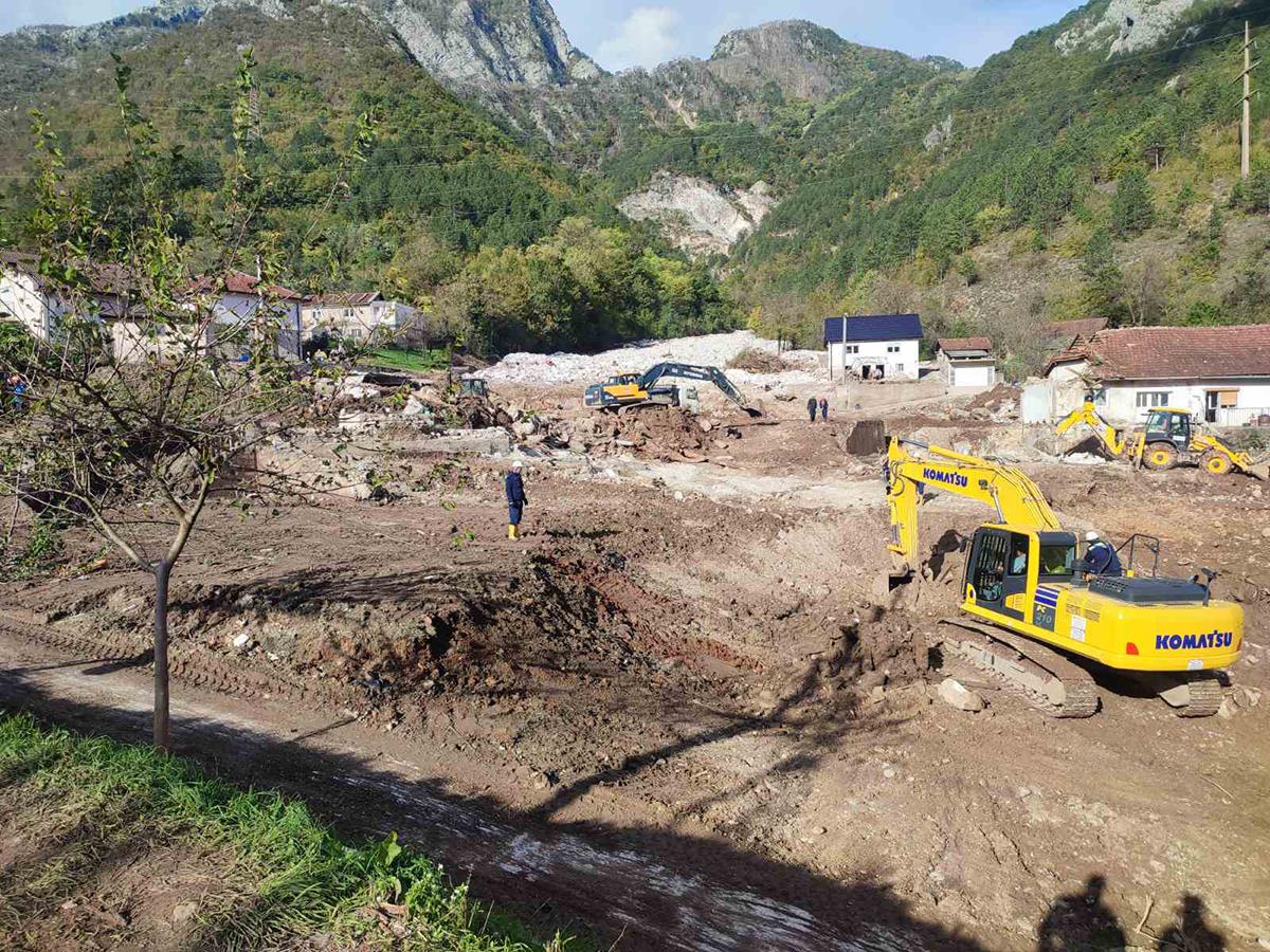 Foto privatna arhiva Užički spasioci  (2).jpg