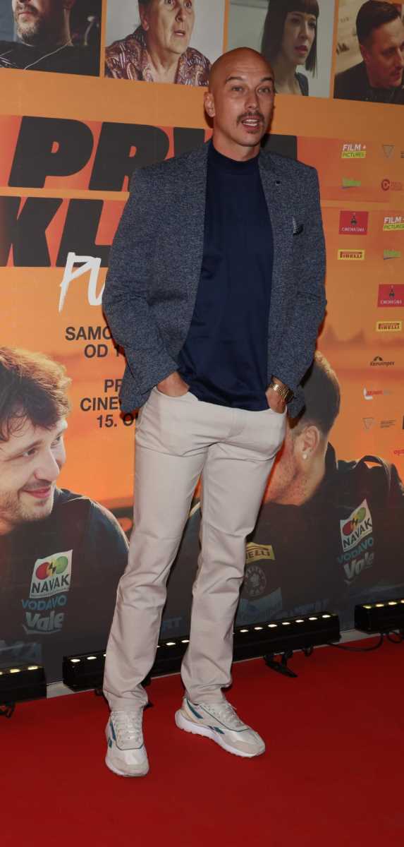 WhatsApp Image 2024-10-15 at 9.01.53 PM.jpeg