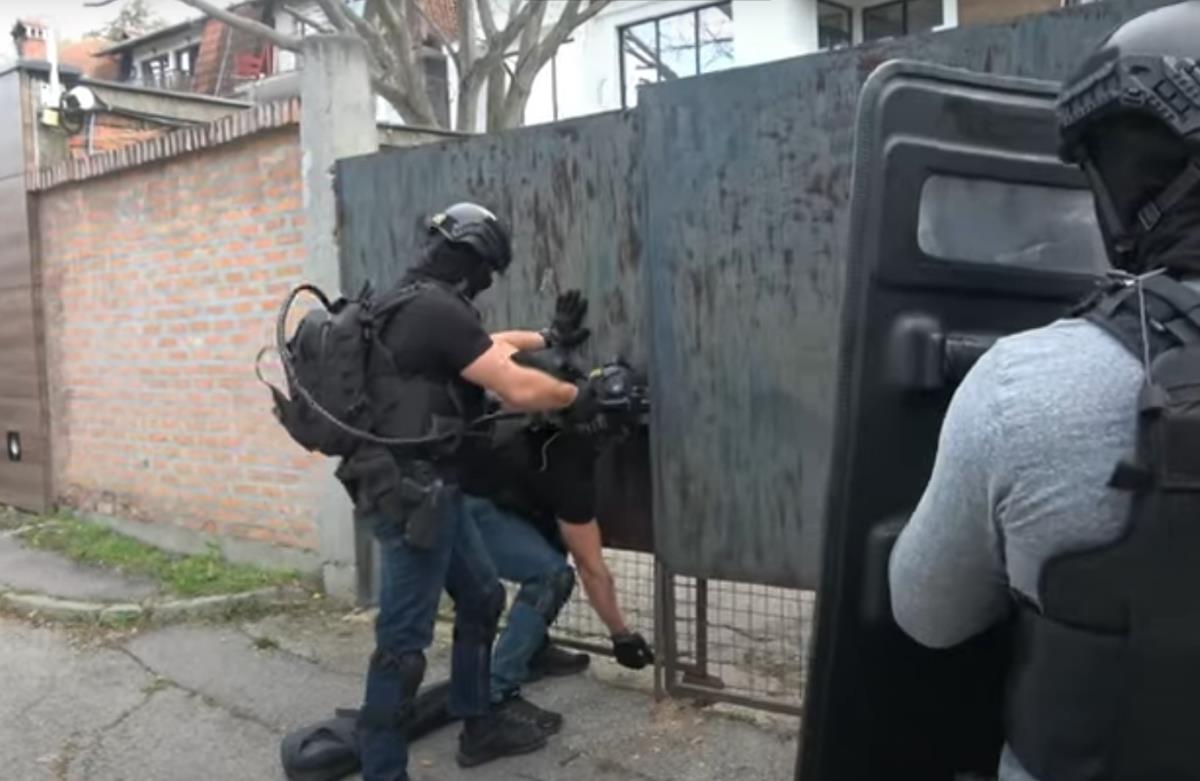 Screenshot 2024-10-15 225201.jpg