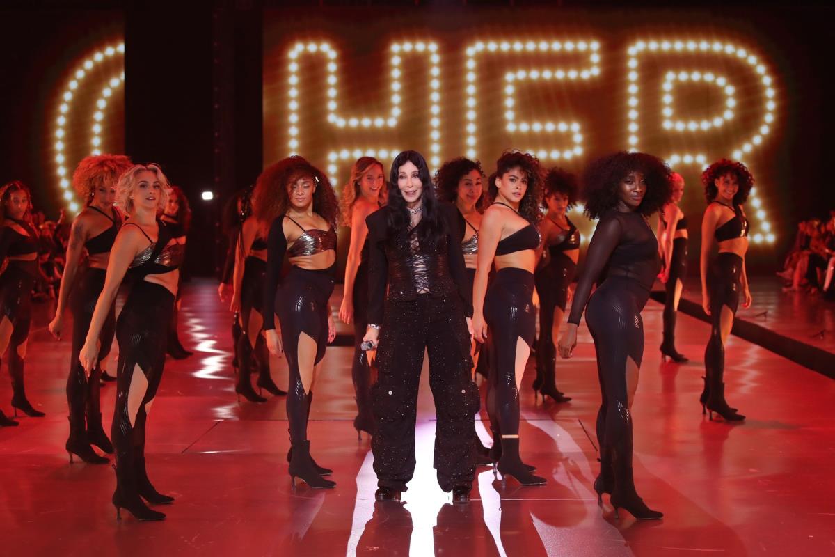 Šer je nastupila u muzičkom delu