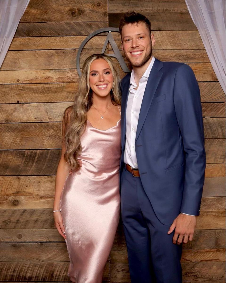 Tejlor Daum Majk Daum