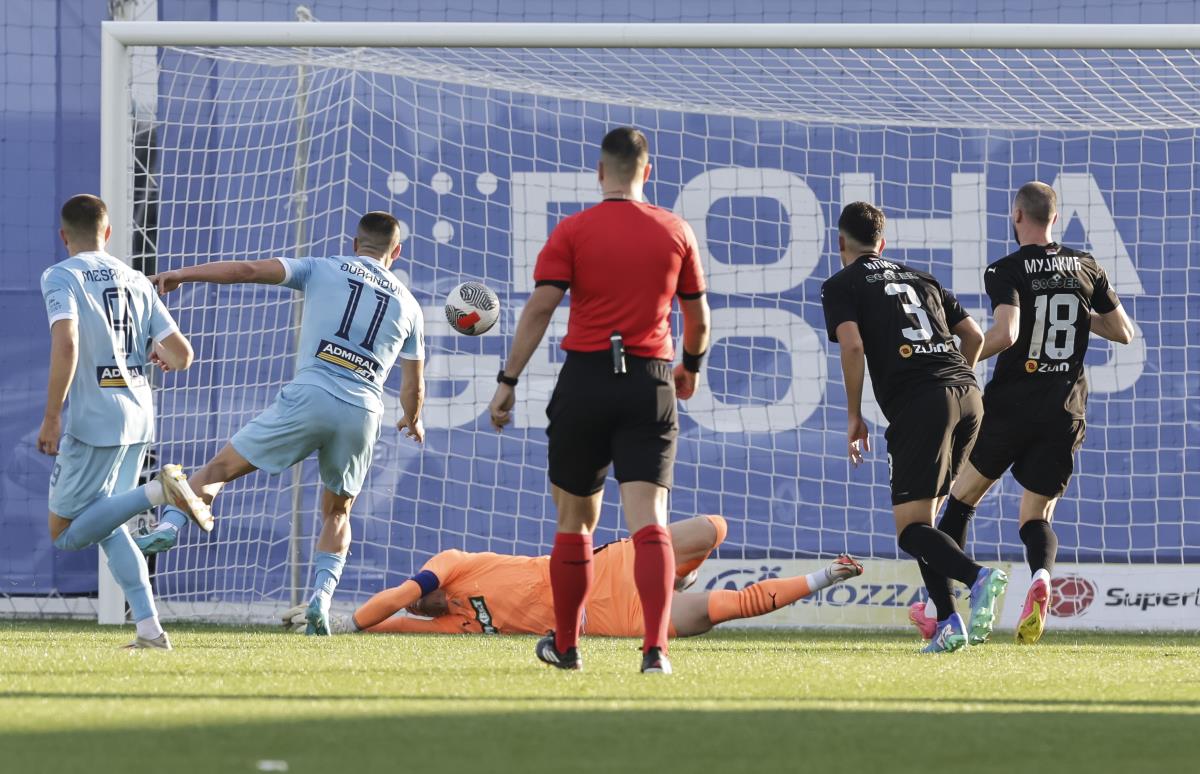 NOVI PAZAR-PARTIZAN_17.JPG