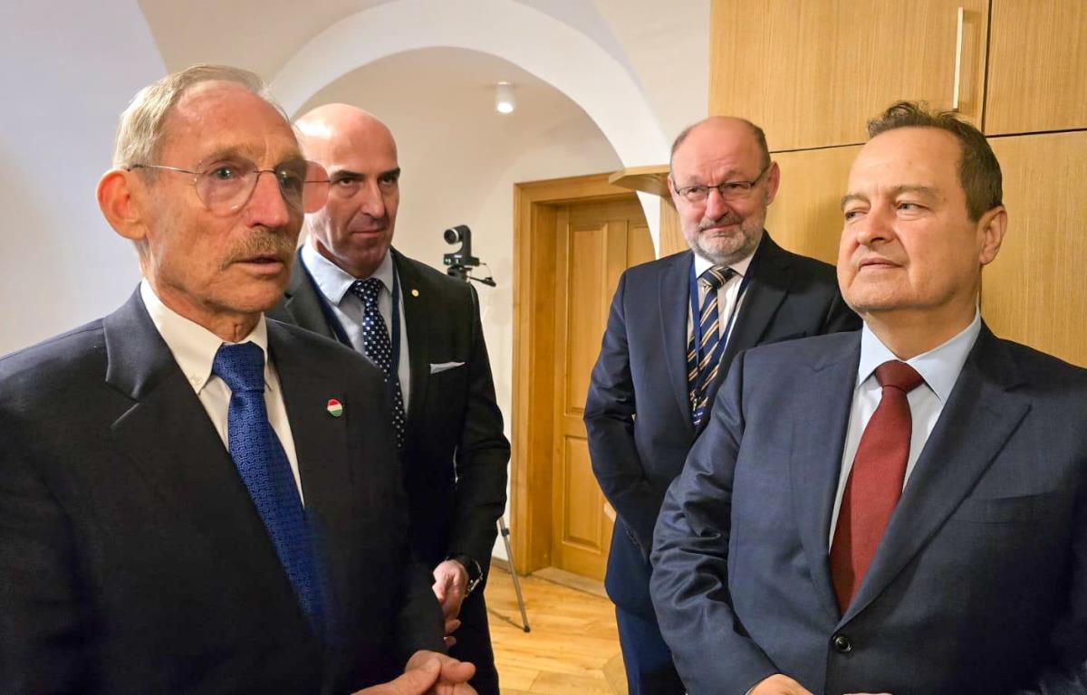 WhatsApp Image 2024-10-22 at 11.54.32 AM.jpeg