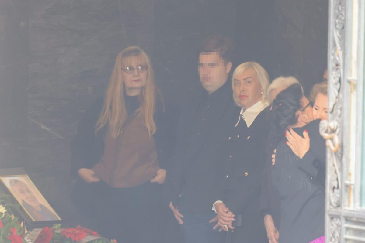 Sahrana Dragoslav Lazić