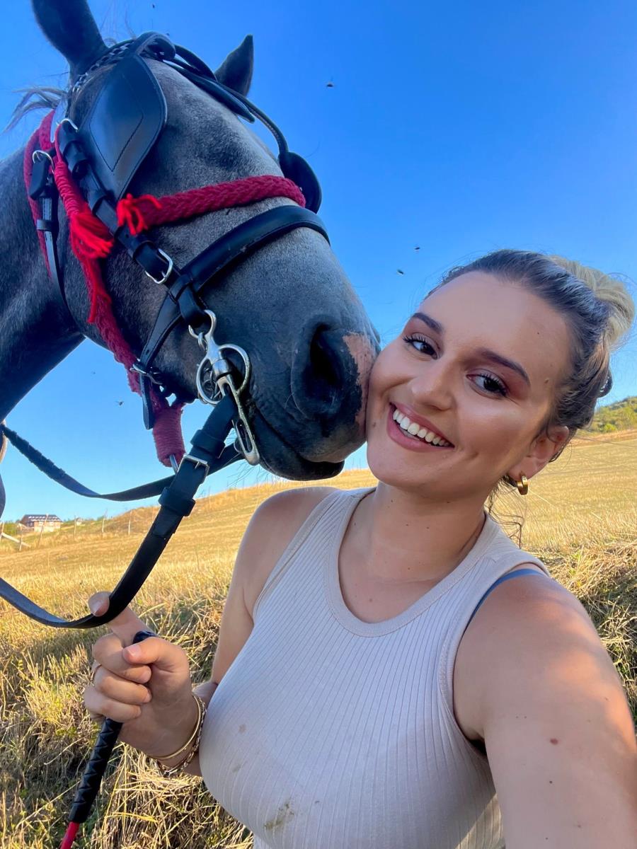 1730807687foto 10 licna arhiva.jpeg