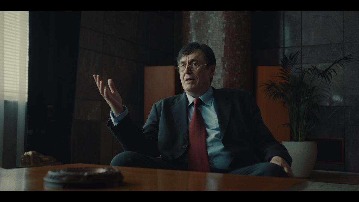 Predrag Bjelac kao Vojislav Koštunica