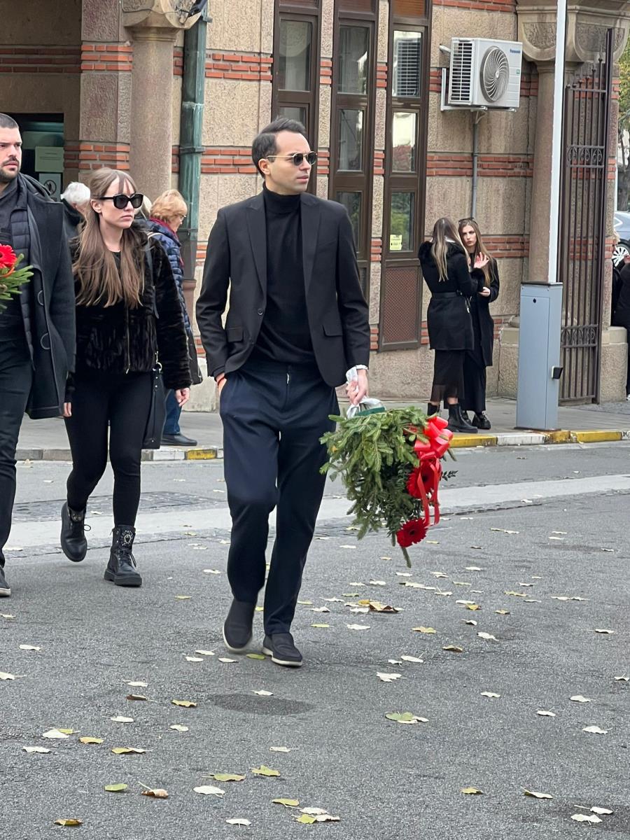 WhatsApp Image 2024-11-19 at 13.47.46_061ee5b6.jpg