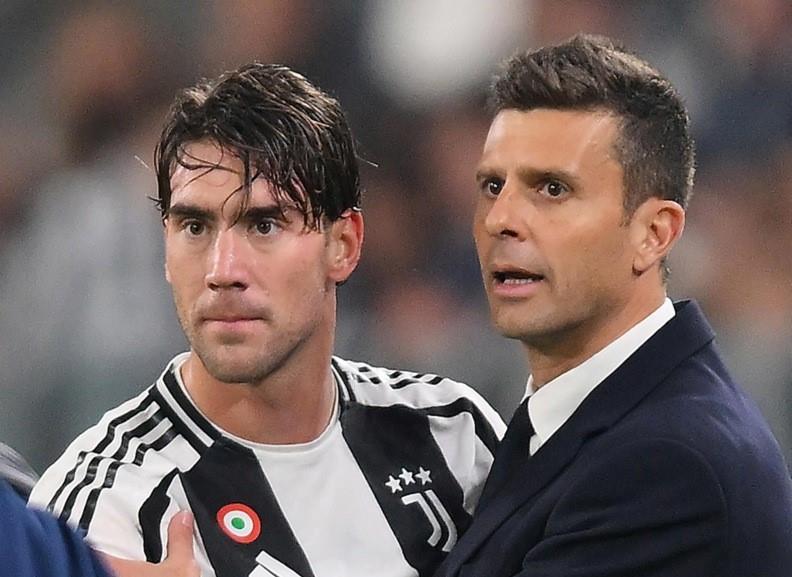 Zašto trener Juventusa ne plaća cenu za uništavanje Vlahovića i kluba