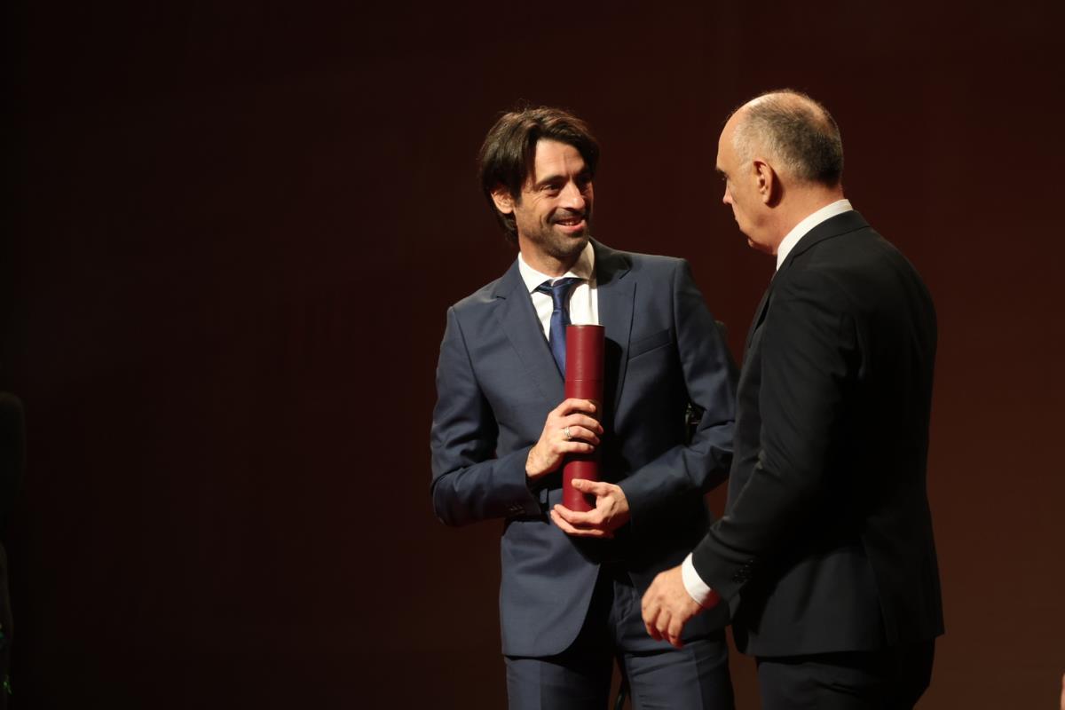 Jovica Begojev, nagrada.jpg