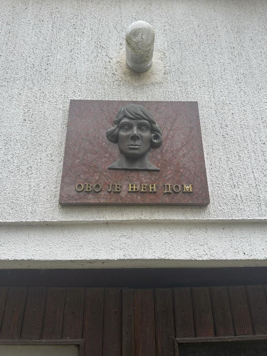 2002 sonja savic_12.jpg