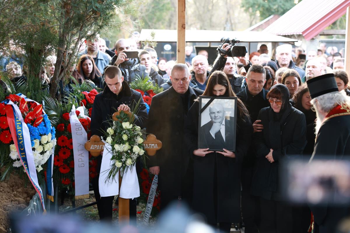 WhatsApp Image 2024-11-26 at 3.32.21 PM.jpeg