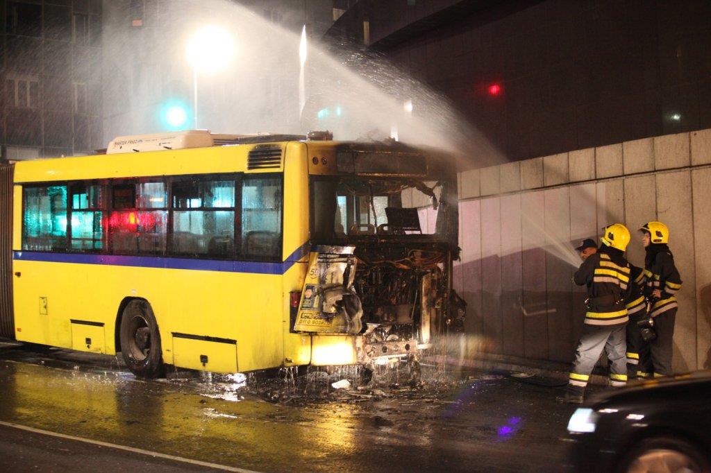 zapalio-se-autobus.jpg
