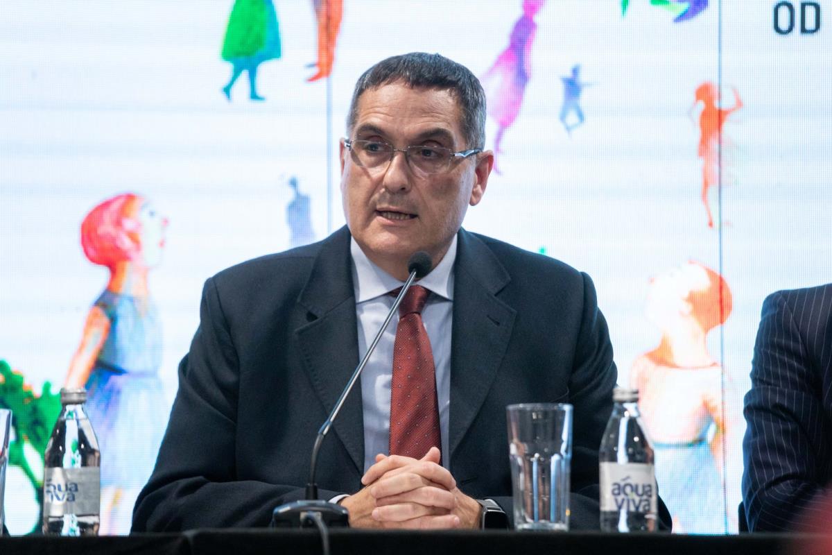 Roberto Činkota_foto Filip Olćan.jpg