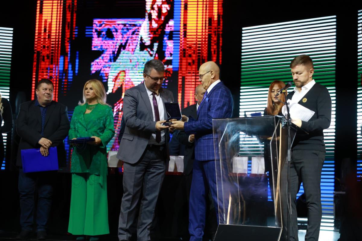 WhatsApp Image 2024-12-12 at 12.26.13 PM.jpeg