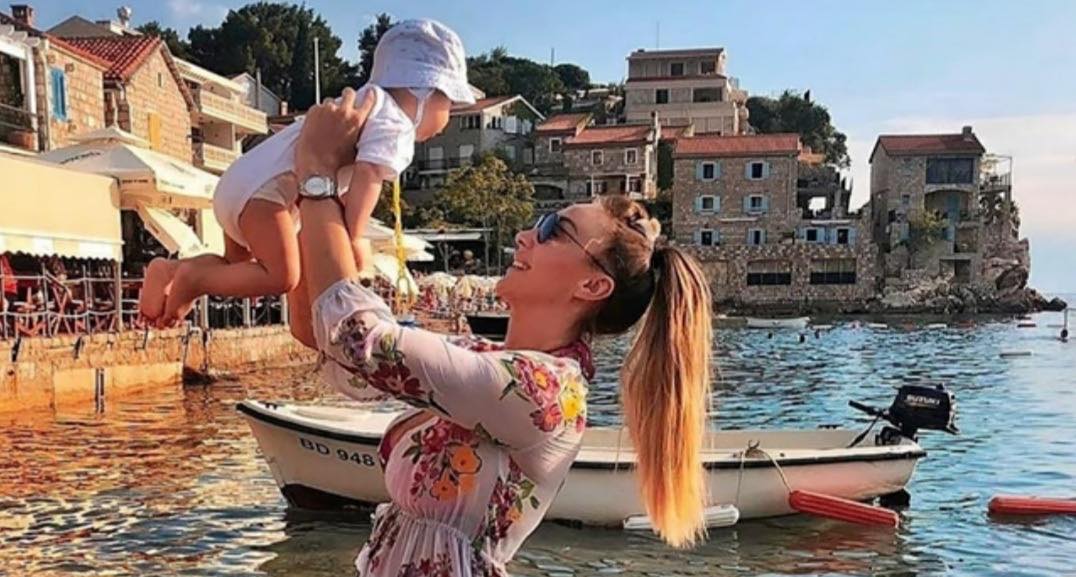 Goga Sekulić odvela sina prvi put na svoj nastup