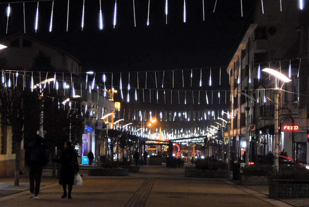 LOZNICA - Stiže 25..JPG